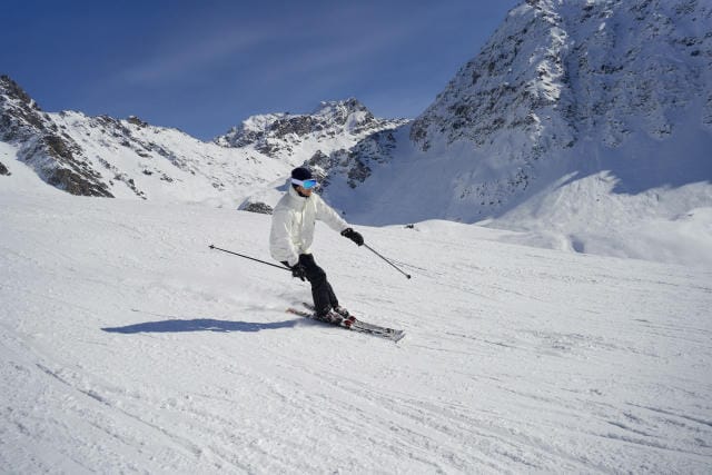 日帰りスキーツアーの魅力発見！雪山冒険ガイド